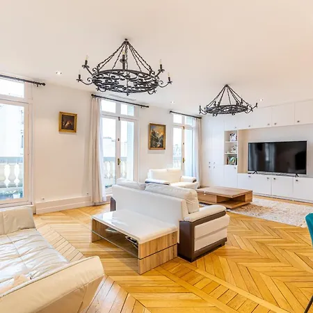 Guestready - Spacious Apt W Wonderful Views * Paris